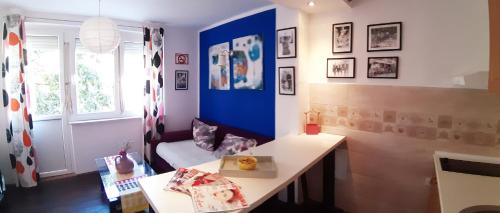 Apartment The Royal Square - image 9
