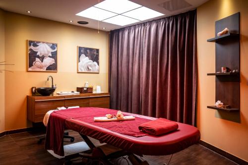 Mauritius Hotel & Therme - image 3