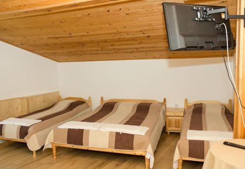 Traditional Bulgarian House + Pool, Sauna and Garden