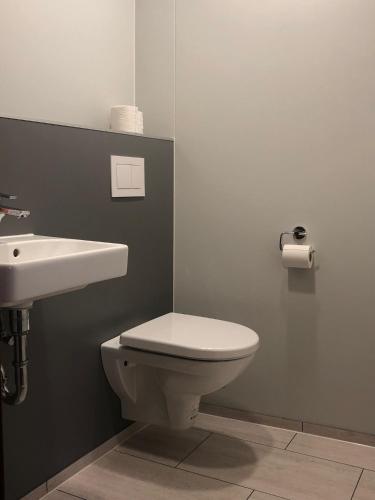 Fürdőszoba, Leitner in Wald am Schoberpass