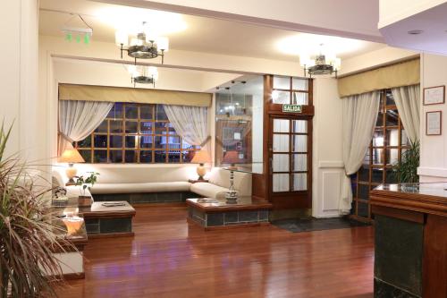 לובי, Hotel Cottbus in ברילוצ'ה