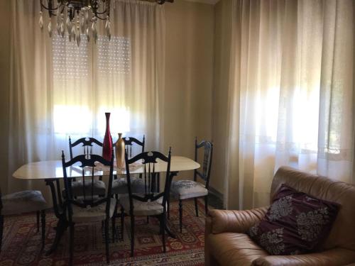 Villetta Gialla in Lunigiana fra Toscana e Cinque Terre gîte à louer Pallerone