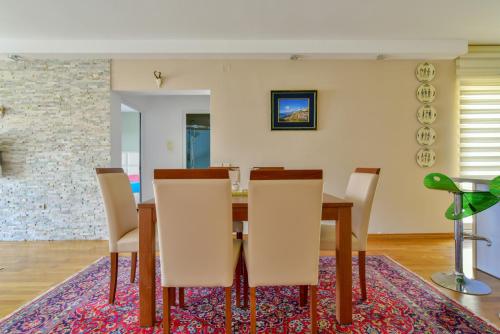 Létesítmények, Lux Apartman Sofia in Sveti Stefan