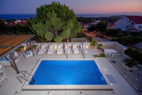 Villa Moderna Family Friendly - Accommodation - Hvar