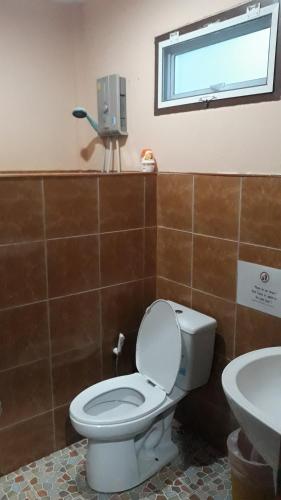 King Room image 6