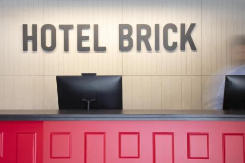 Hotel Brick Barcelona - image 7