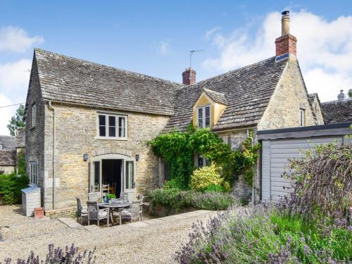 Beehive Cottage, , Gloucestershire