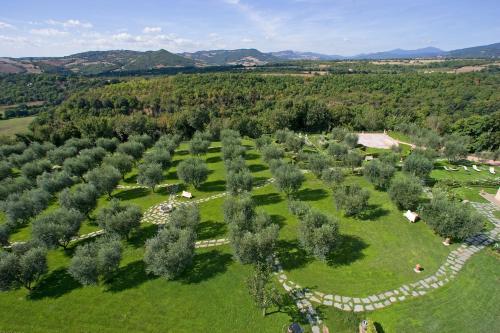 215086750 Sovana Hotel & Resort