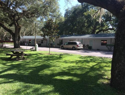 Cindy’s Motel & RV Park in Mayo