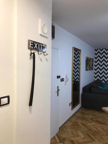 One-Bedroom Apartment image 6