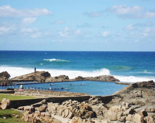 Beach, Uvongo Lucian Blue Flag Beach Apartment in Margate