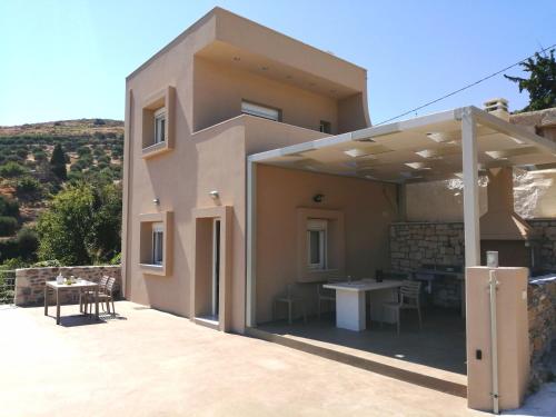 Villa Irini - Cretan Luxury Villa with Amazing View