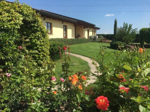  Agriturismo "Le Rondinelle" in Valiano