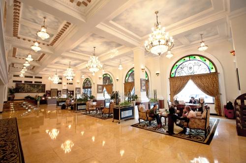 MBar - Hotel Majestic Saigon