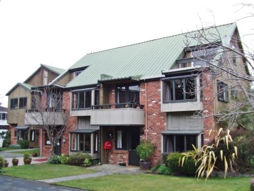 Woodlands Motels And Apartments - Accommodation - Dunedin