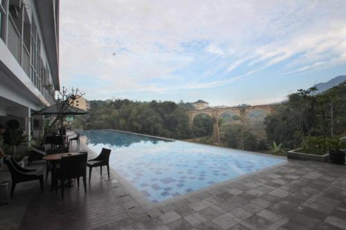 Tiba at jatinangor hotel (Dhika Serenity Jatinangor) in Sumedang