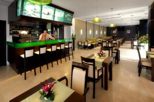 Hotton Hotel - image 3