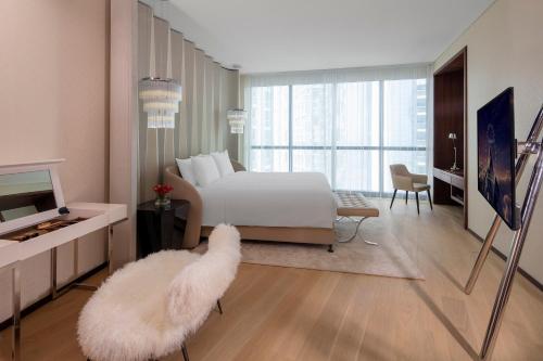 Paramount Hotel Dubai - image 9