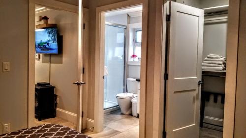 One-Bedroom House image 10