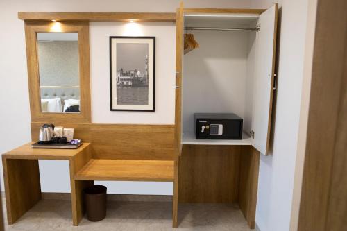 Facilities, Hotel Grace Galaxy in Bandra