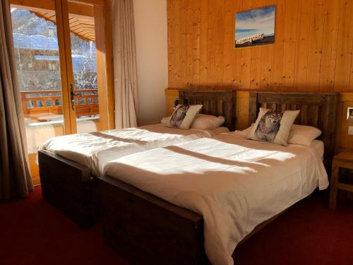 Monster Chalets - image 5