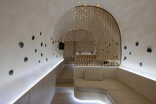 Andronikos Canaves - image 3