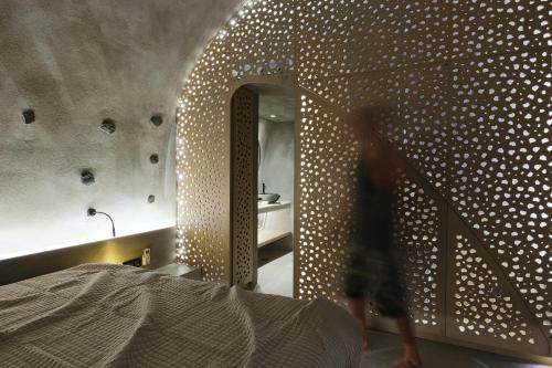 Andronikos Canaves - image 5