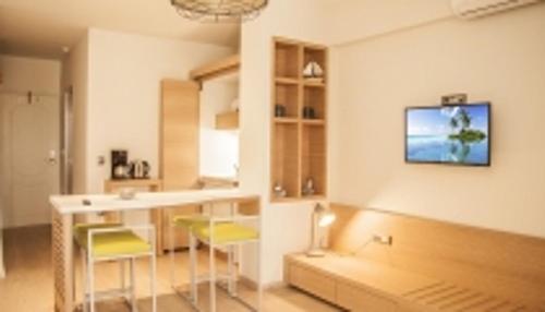 Hotel Christina - image 14