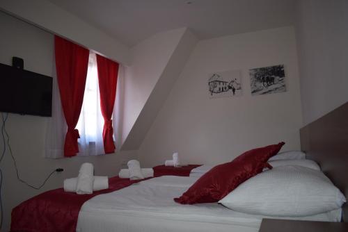 Hotel Zlatni Bor - image 7