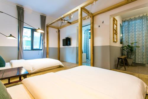 HOME++ Xi'an                                                                               near Chaoyangmen Metro Station