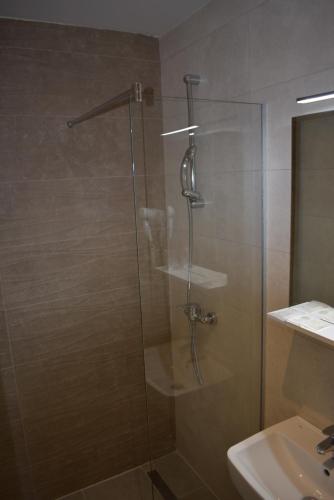 Hotel Zlatni Bor - image 12