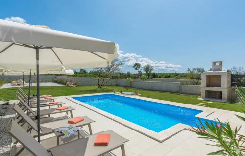 Villa Clara with Private Pool - image 7