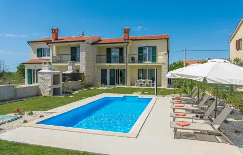 Villa Clara with Private Pool - image 2