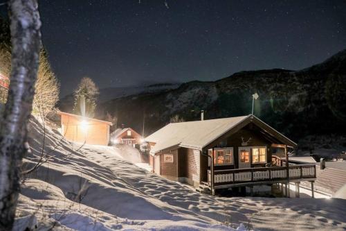 Exterior view, Cabin in Hodlekve with 5 bedrooms & hot tub. in Sogndal
