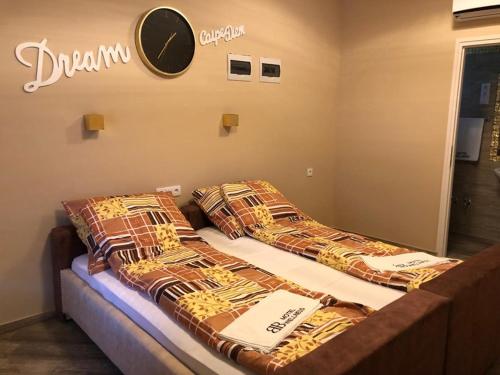  Barna Bár Motel&Apartman in Kőröstetétlen