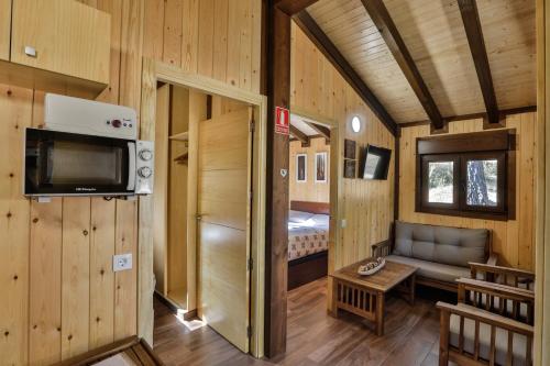  Complejo Residencial Los Enebros in Arroyo Frio