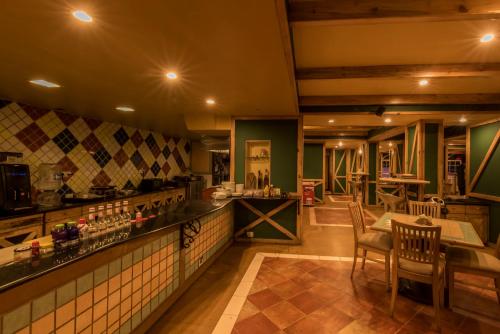 Hotel Nahar Nilgiris in Botanical Garden