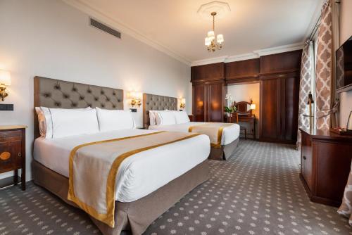 Eurostars Hotel Real - image 2