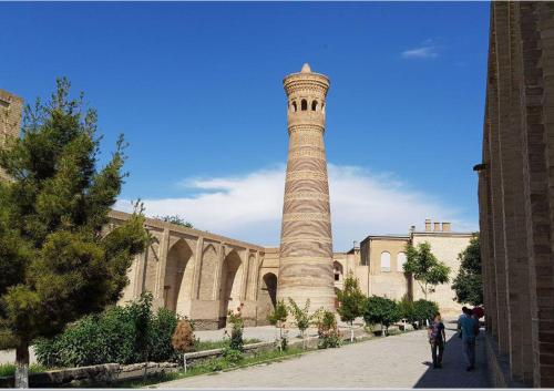 Minorai Xurd, Bukhara