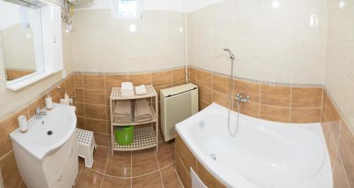  Zsera Apartman in Gyula
