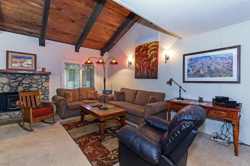 

Horizons 4 #136 - One Bedroom Loft Condo