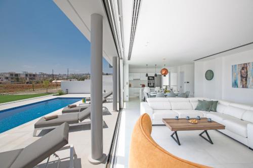 Villa with Sea View image 8