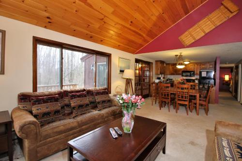 Sunset Lodge