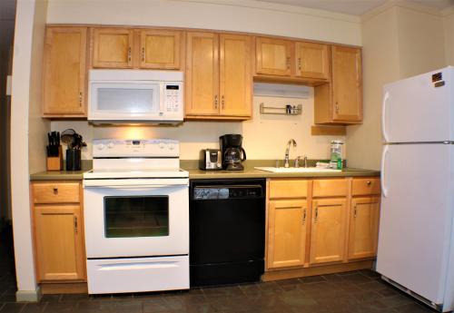 Whiffletree Condo Unit B3 - image 10