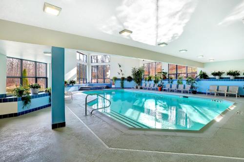 Ski on ski off, conveniently located, 2 bedroom condo with beautiful views, access to indoor pool Sunrise B3, Killington (Foto 4)