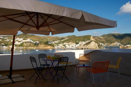 Erkély/terasz, B&B La Terrazza Sul Porto in Ponza Island