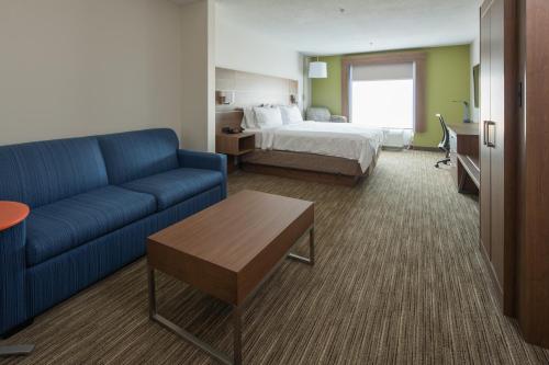 Holiday Inn Express Hotel & Suites Lenoir City Knoxville Area by IHG in Lenoir City, USA