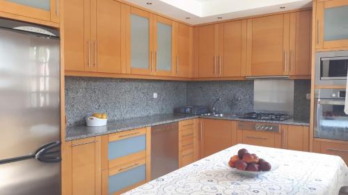  600 Local Accommodation in Amorosa