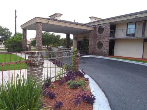 Gateway Inn Savannah - Port Wentworth
