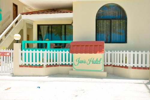 Jan's Hotel